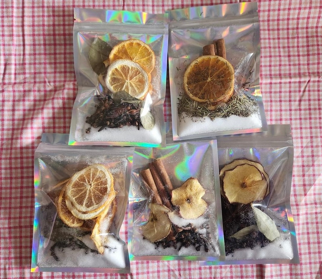 Small Christmas Simmer Pots